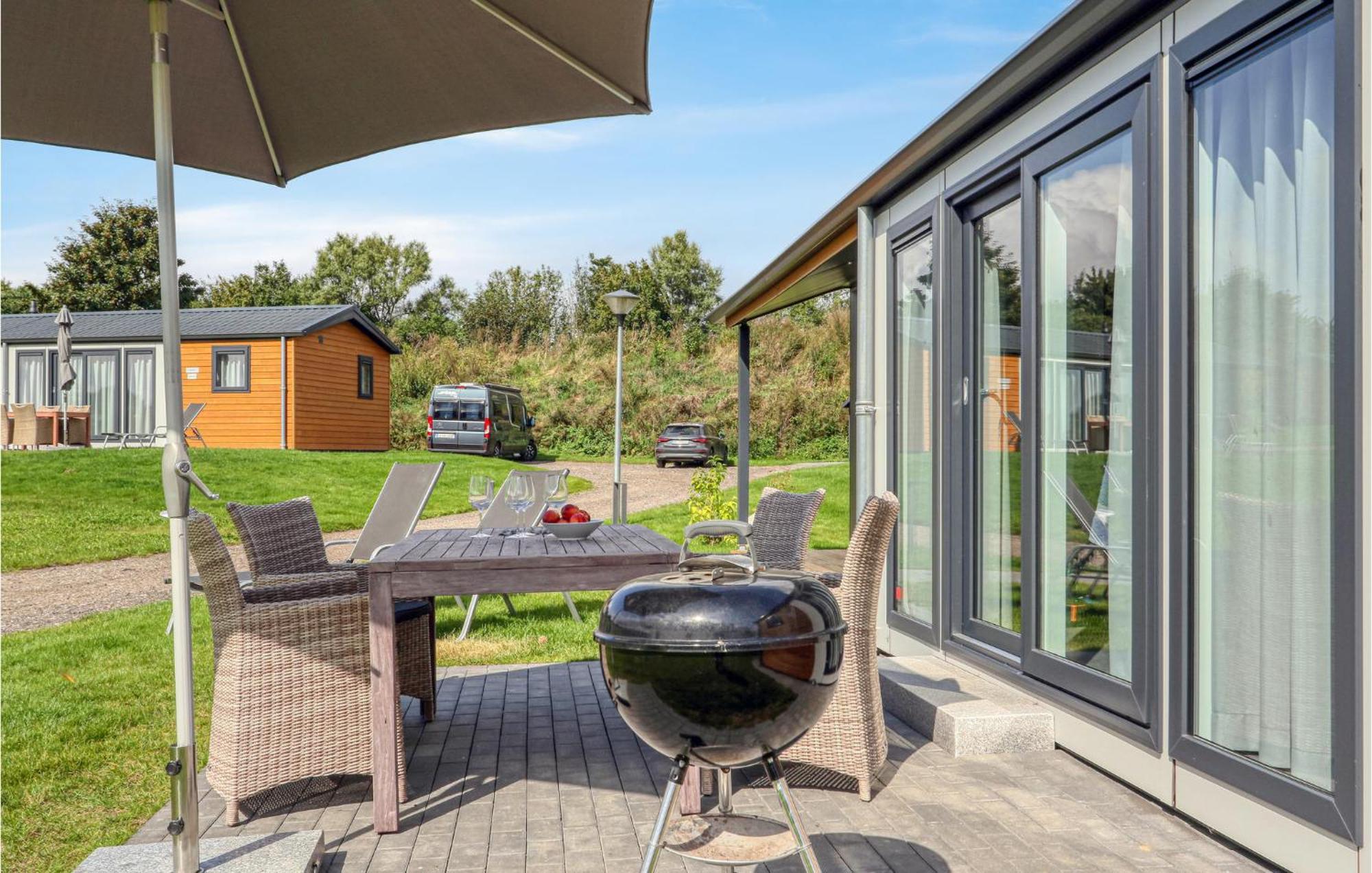 Amazing Home In Suesel With Kitchen Susel Bagian luar foto