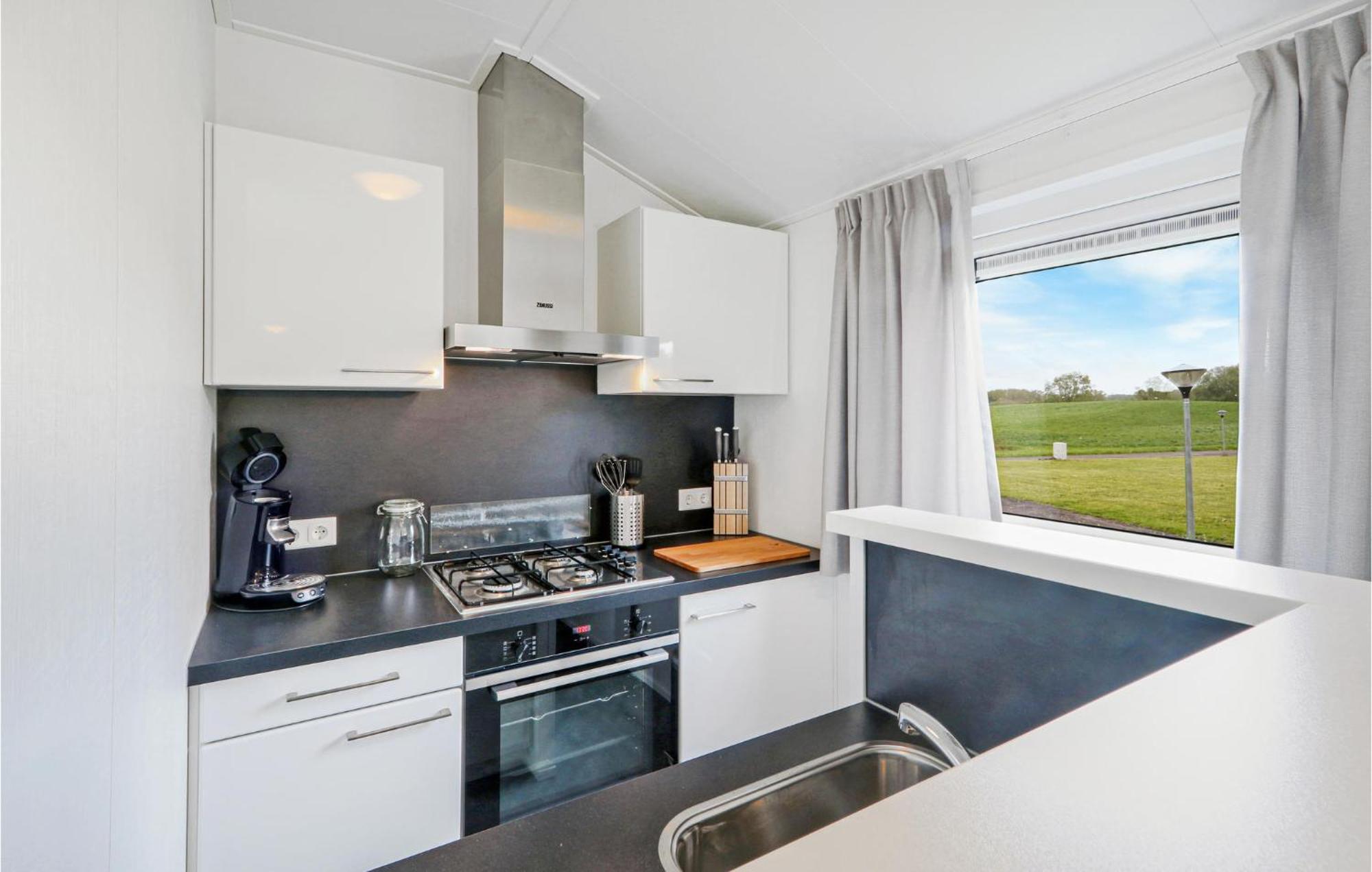 Amazing Home In Suesel With Kitchen Susel Bagian luar foto